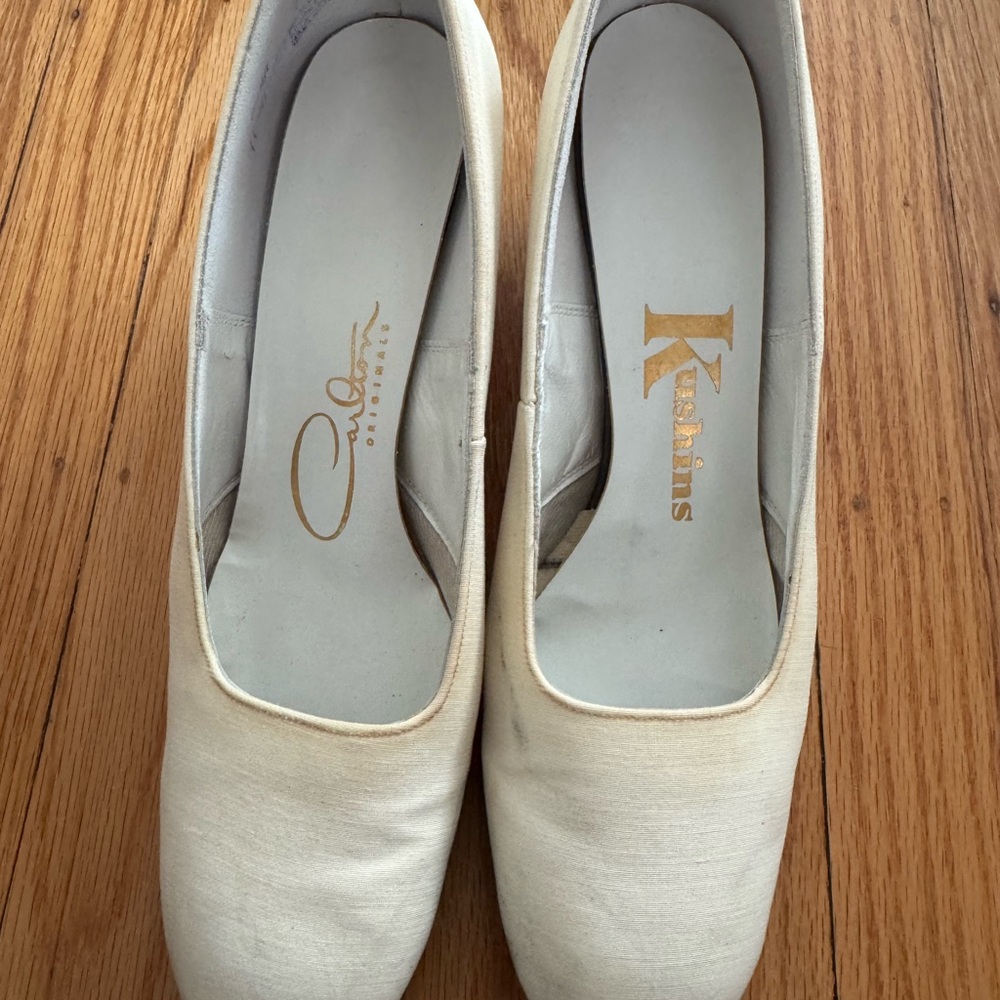 Vintage Kushins white Womens Pumps heels shoes Size 8.5